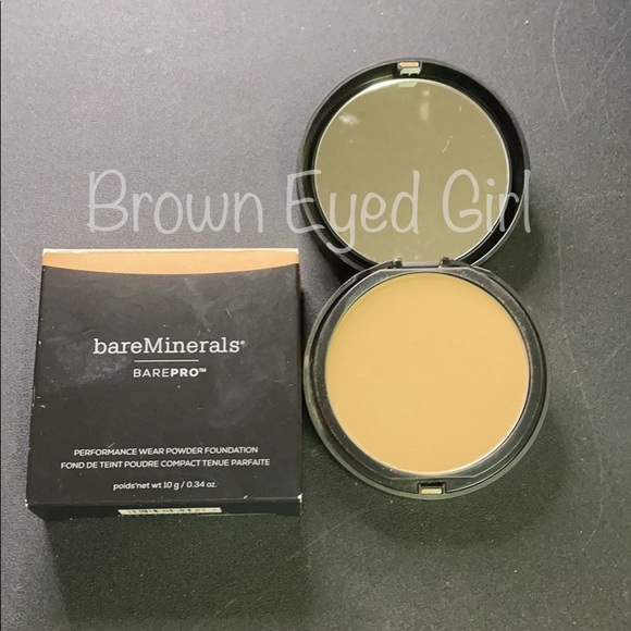 New BareMinerals Bare Pro Powder Foundation